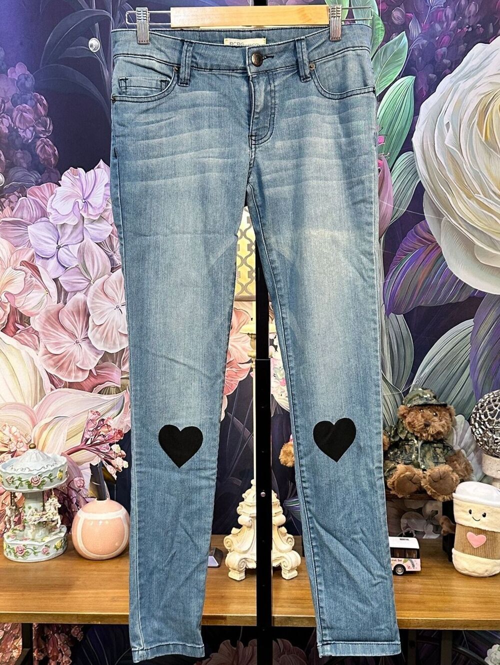 BCBG Generation 25 Heart Patch Skinny Jeans Stretch Y2K Kawaii Flirty Romantic